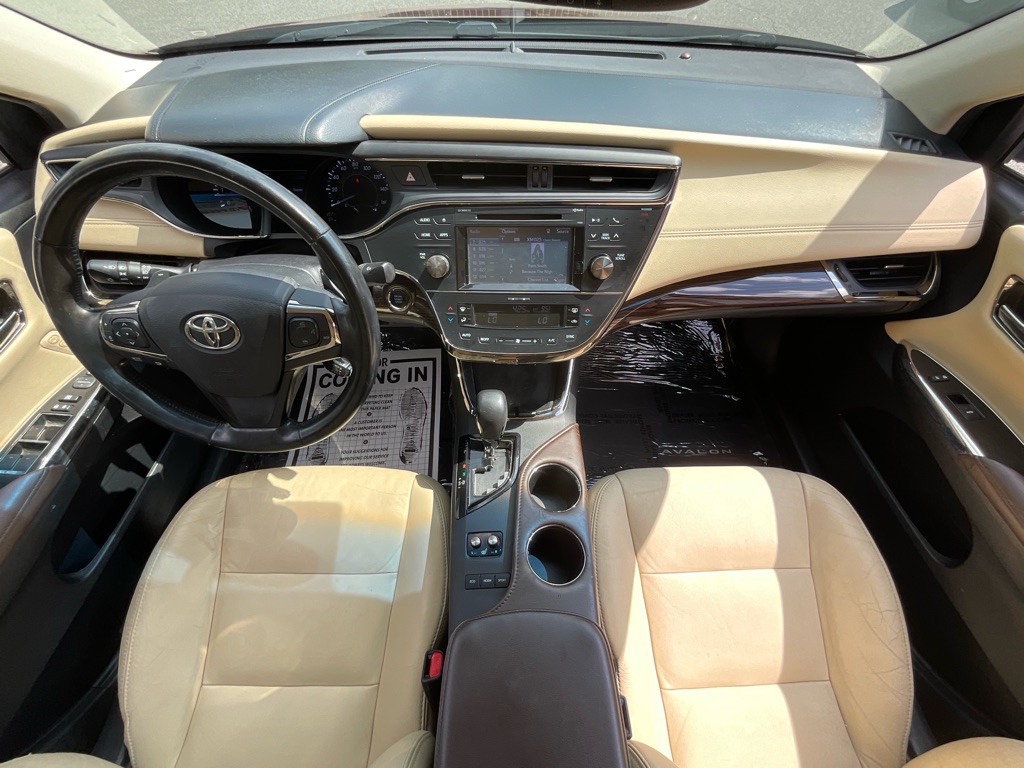 2015 Toyota Avalon Image 21