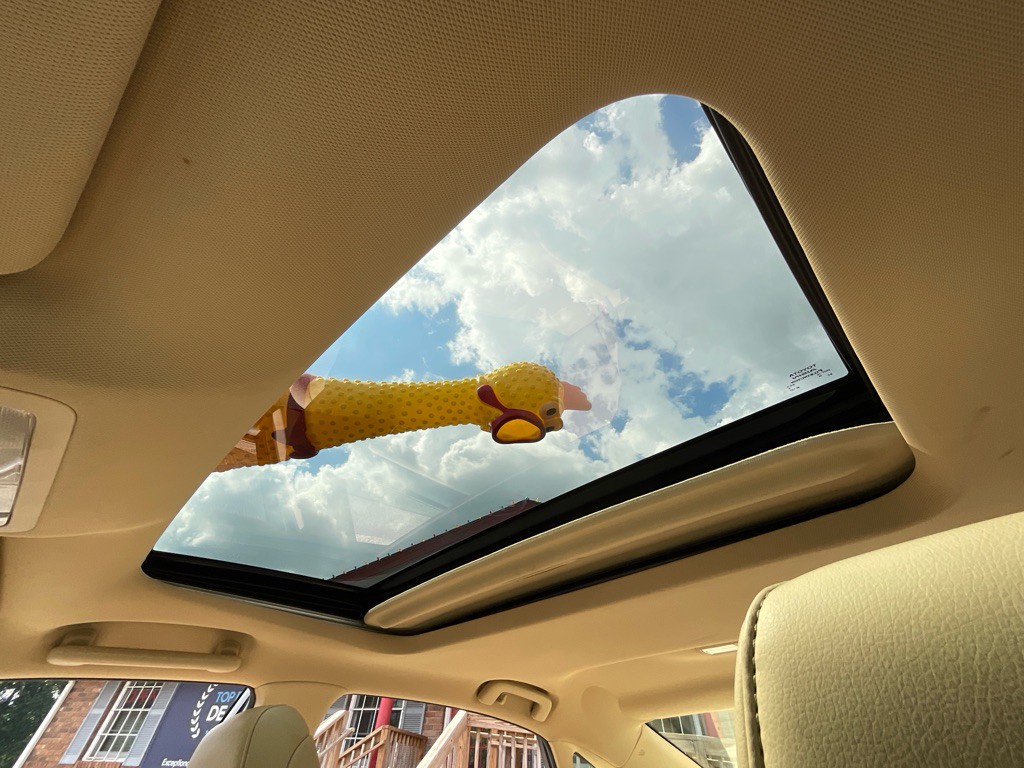 2015 Toyota Avalon Image 28
