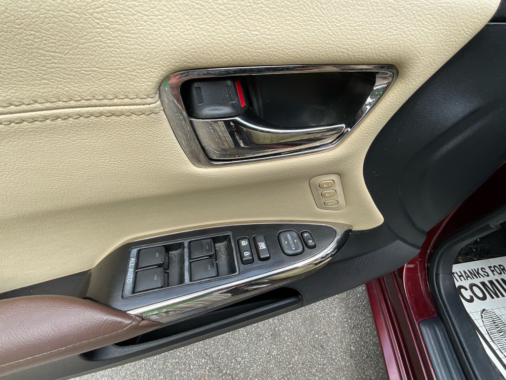 2015 Toyota Avalon Image 41