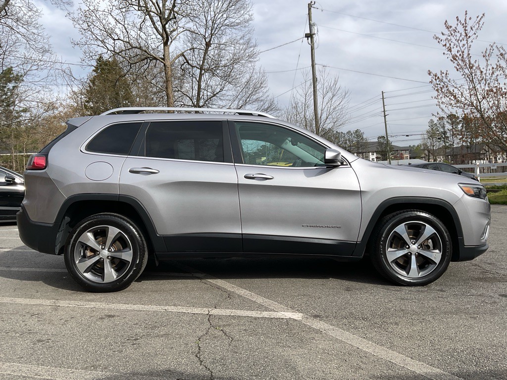 2019 Jeep Cherokee Image 4