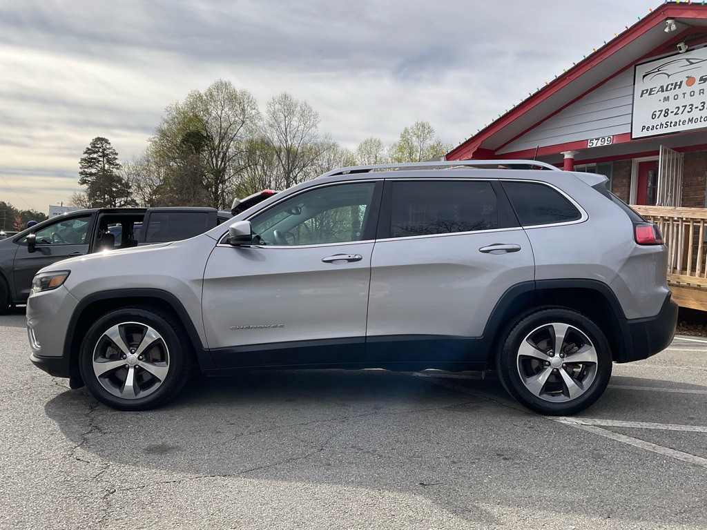 2019 Jeep Cherokee Image 8