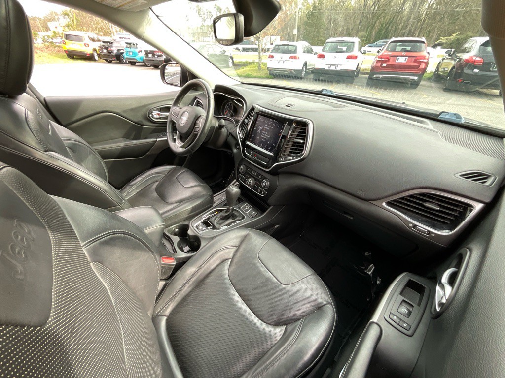 2019 Jeep Cherokee Image 17