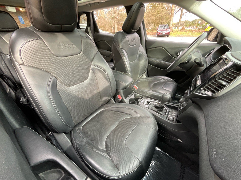 2019 Jeep Cherokee Image 18