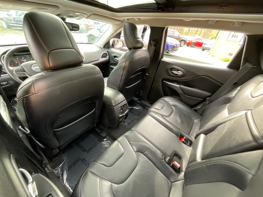 2019 Jeep Cherokee Image 29