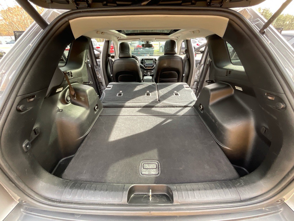 2019 Jeep Cherokee Image 39