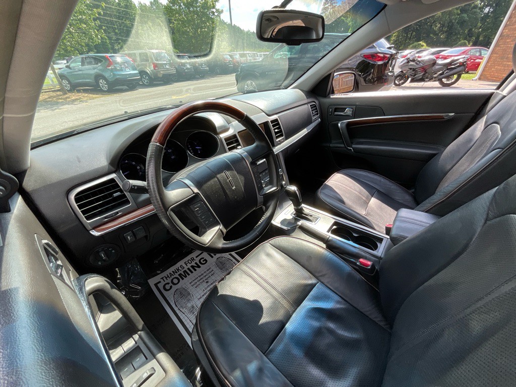 2011 Lincoln MKZ Image 15