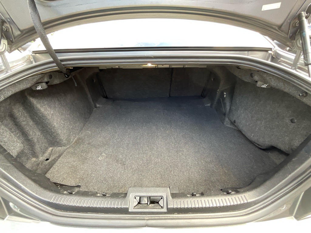 2011 Lincoln MKZ Image 38