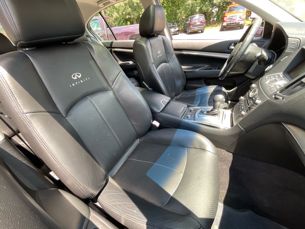 2012 INFINITI G37 Image 18