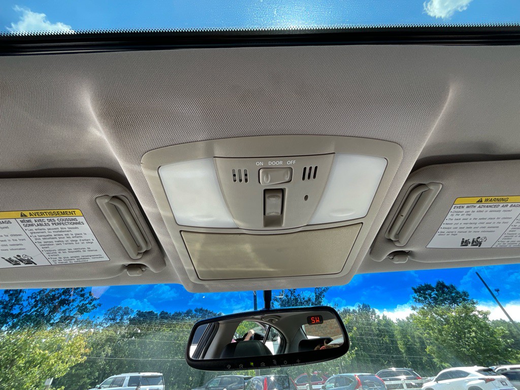 2012 INFINITI G37 Image 25