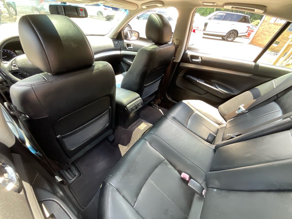 2012 INFINITI G37 Image 28
