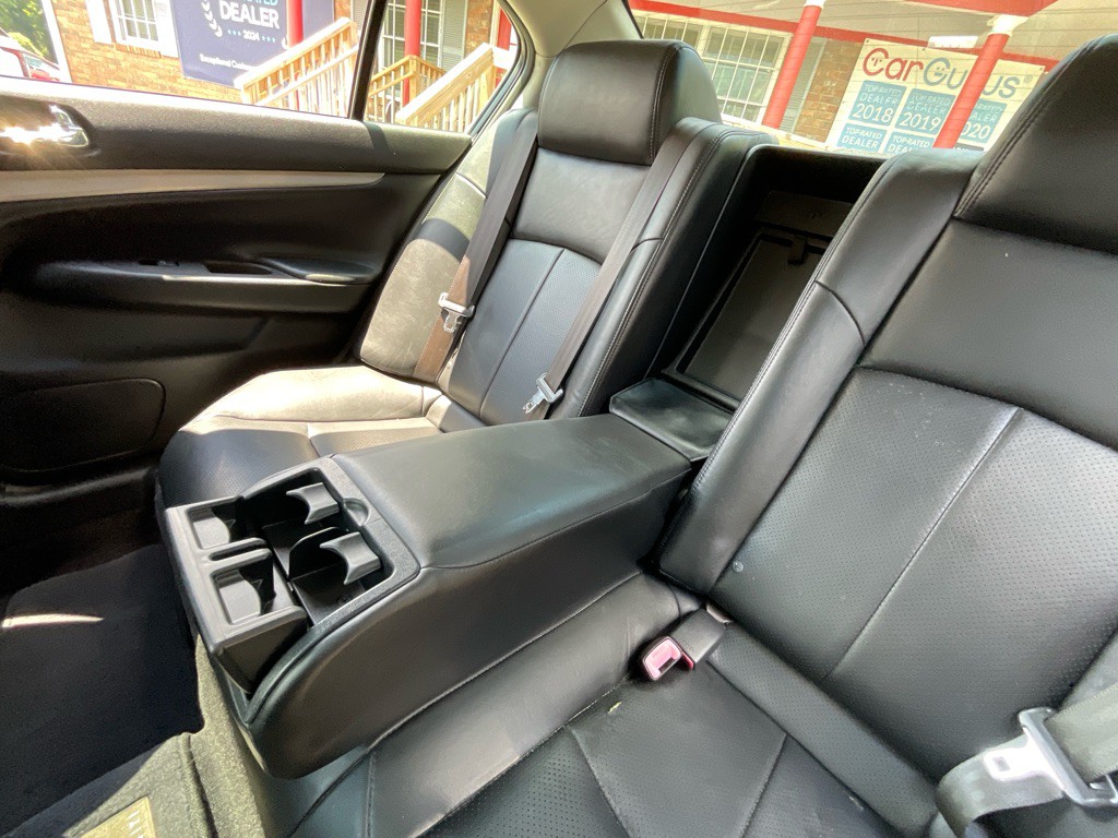 2012 INFINITI G37 Image 33