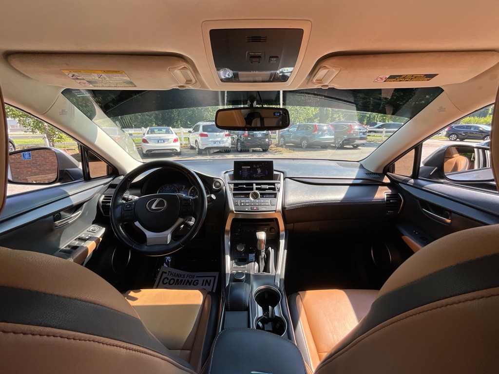 2017 Lexus NX 200t Image 18