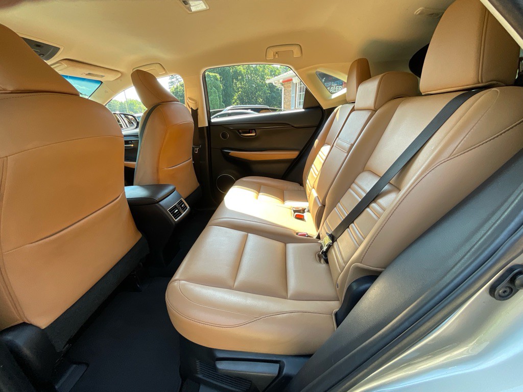 2017 Lexus NX 200t Image 25