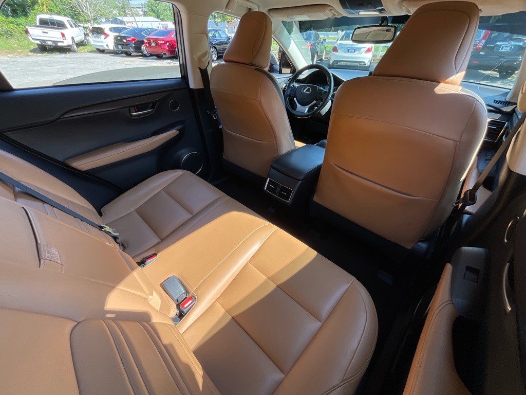 2017 Lexus NX 200t Image 29