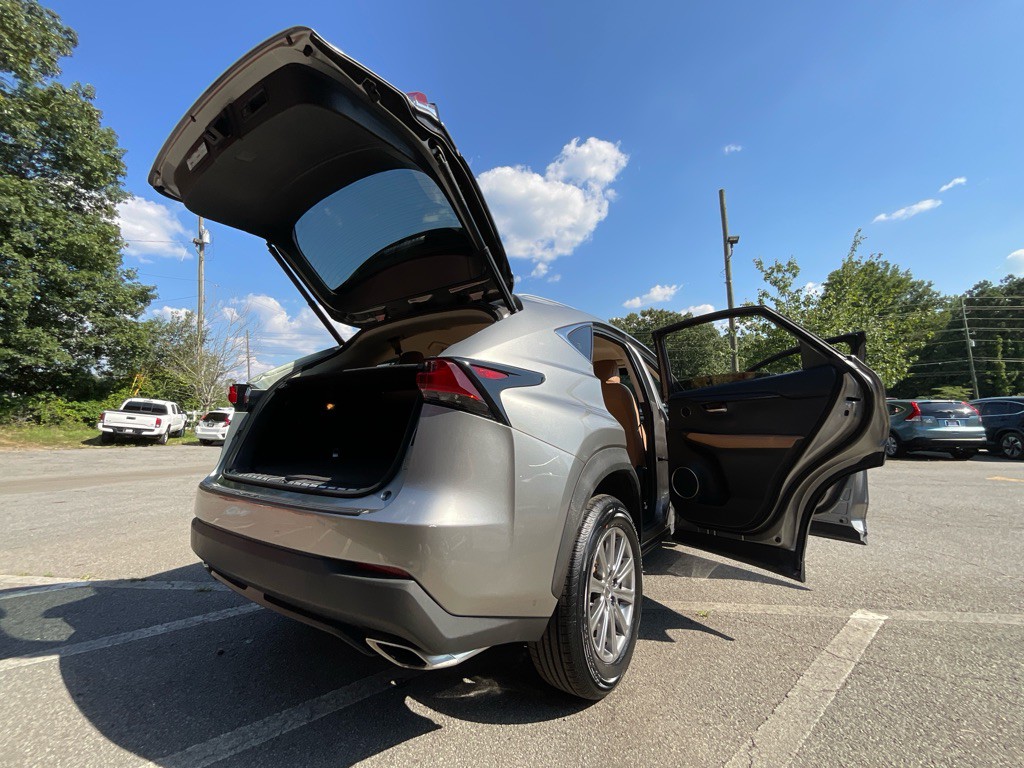 2017 Lexus NX 200t Image 33