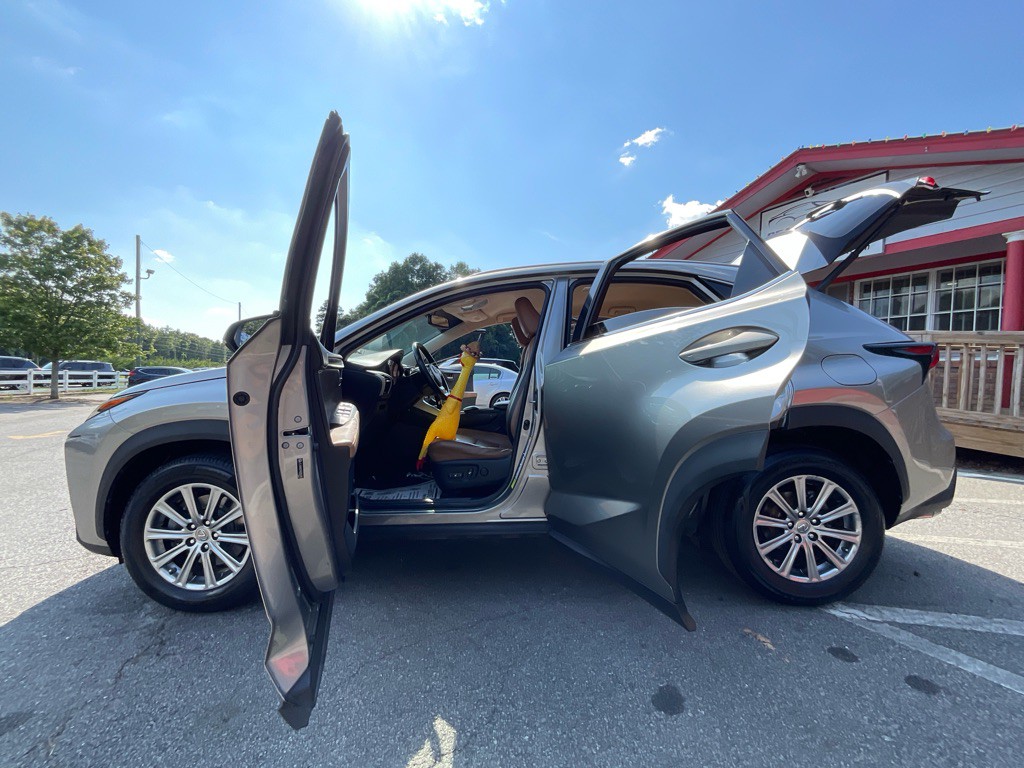 2017 Lexus NX 200t Image 34