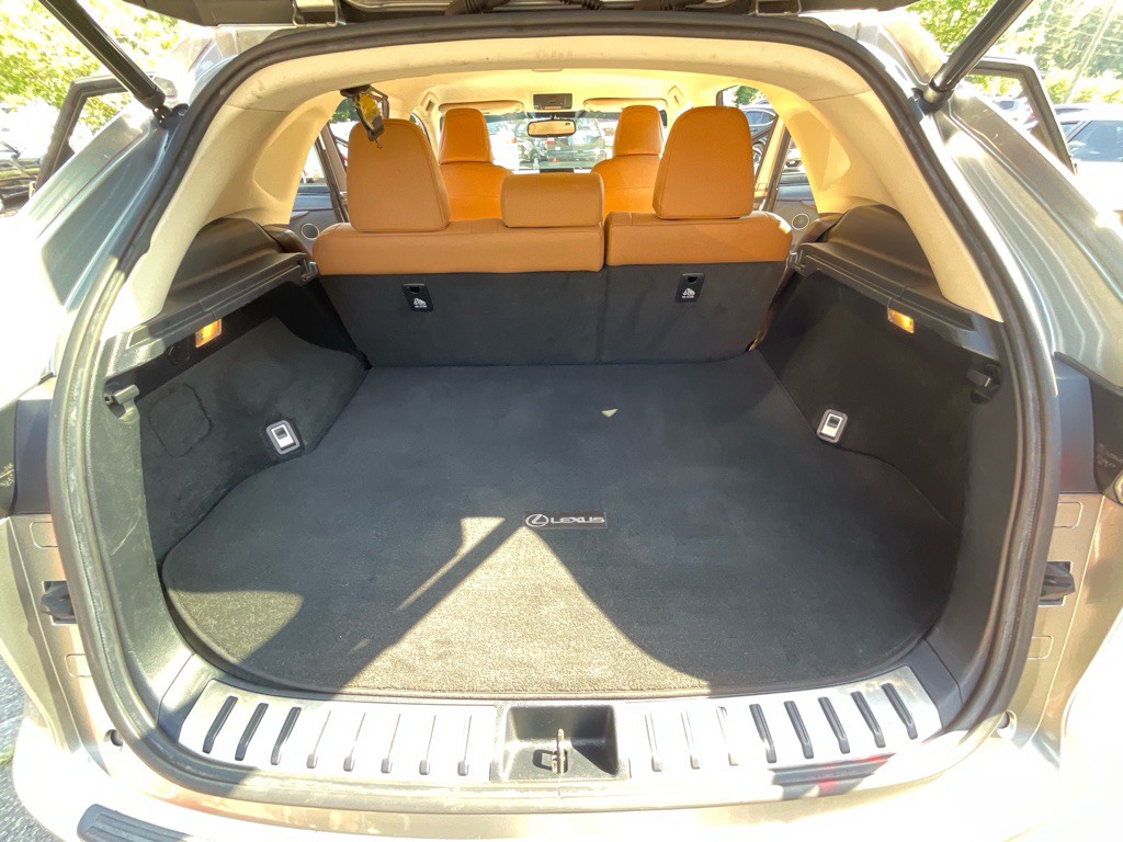 2017 Lexus NX 200t Image 36