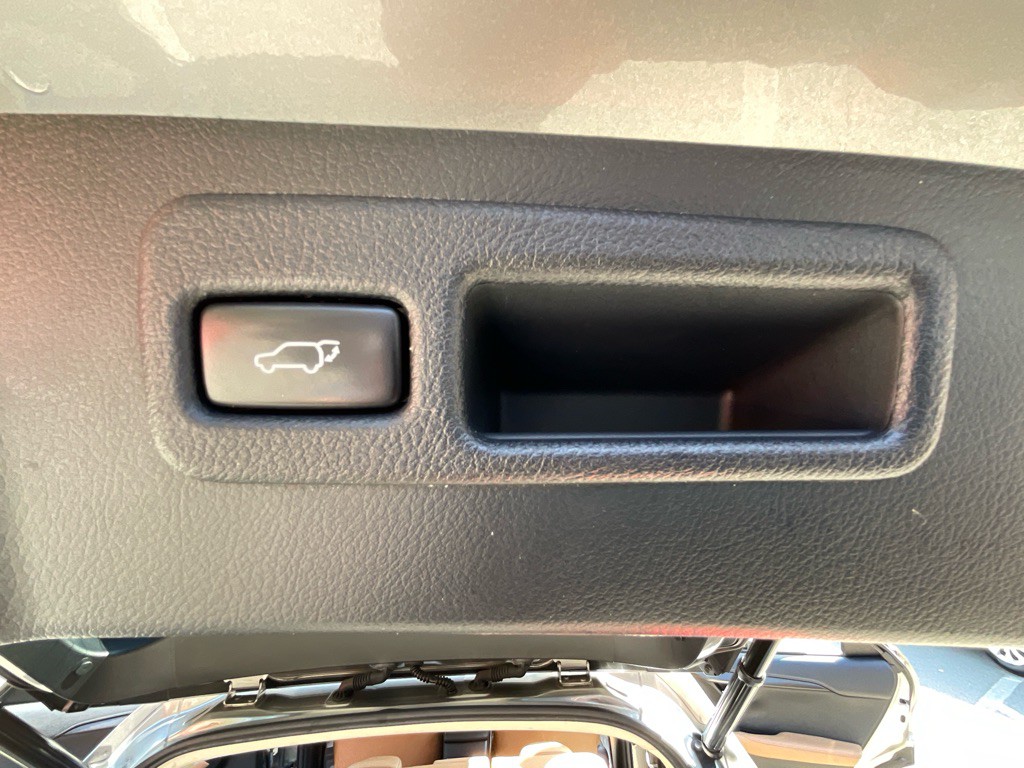 2017 Lexus NX 200t Image 38