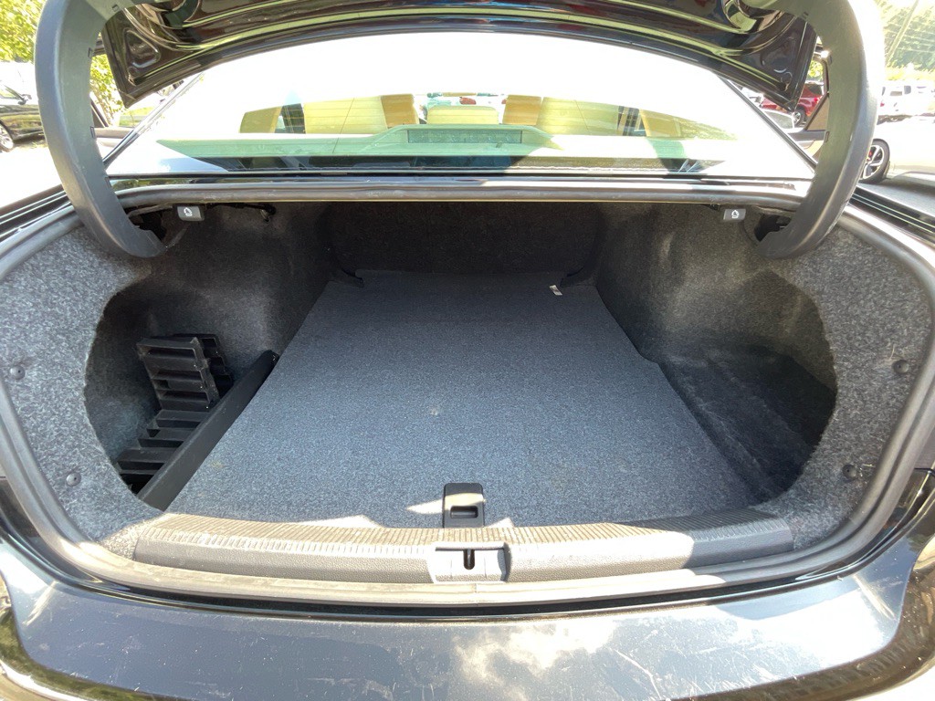 2015 Volkswagen Passat Image 36