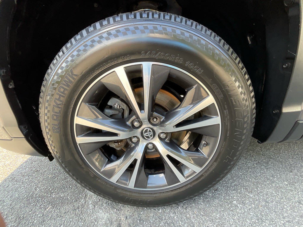 2019 Toyota Highlander Image 11