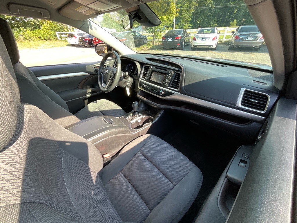 2019 Toyota Highlander Image 16