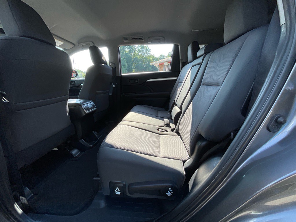 2019 Toyota Highlander Image 25