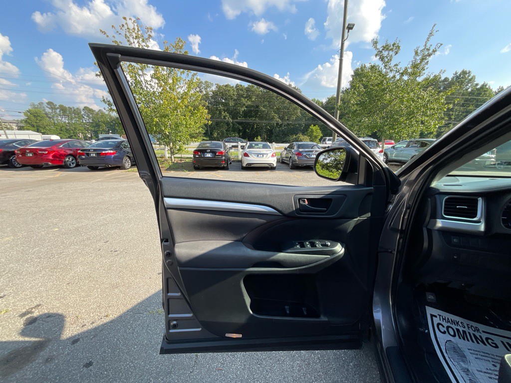 2019 Toyota Highlander Image 37