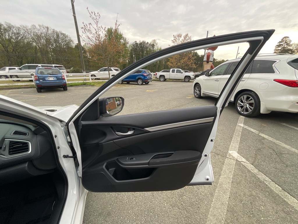 2021 Honda Civic Image 40