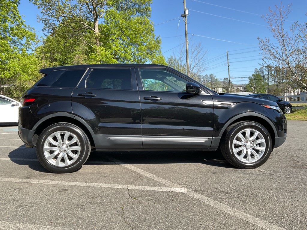2018 Land Rover Range Rover Evoque Image 4