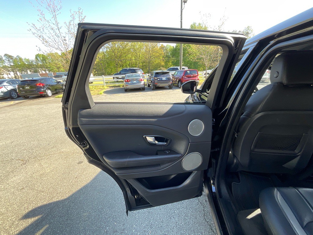 2018 Land Rover Range Rover Evoque Image 43