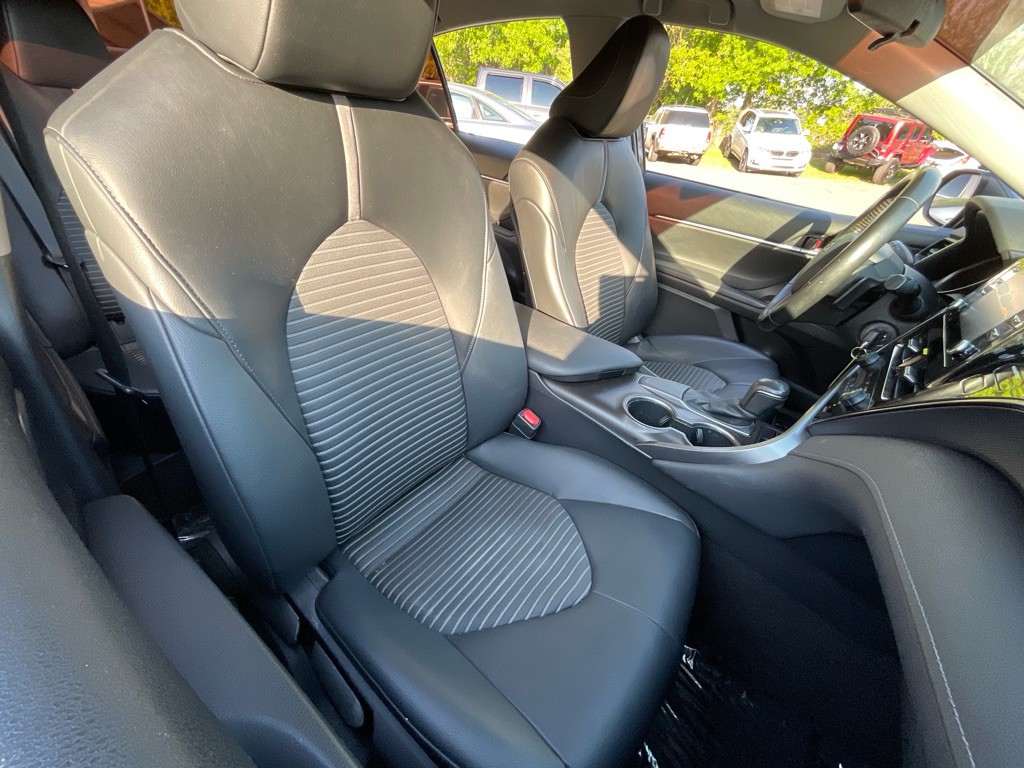 2021 Toyota Camry Image 18