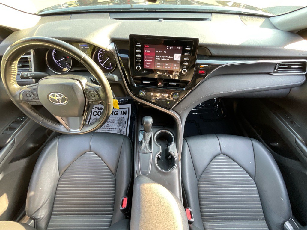 2021 Toyota Camry Image 20