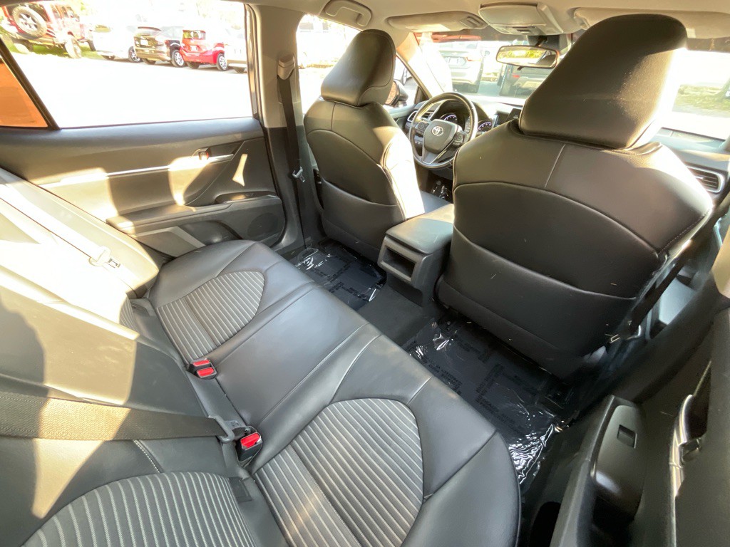 2021 Toyota Camry Image 30