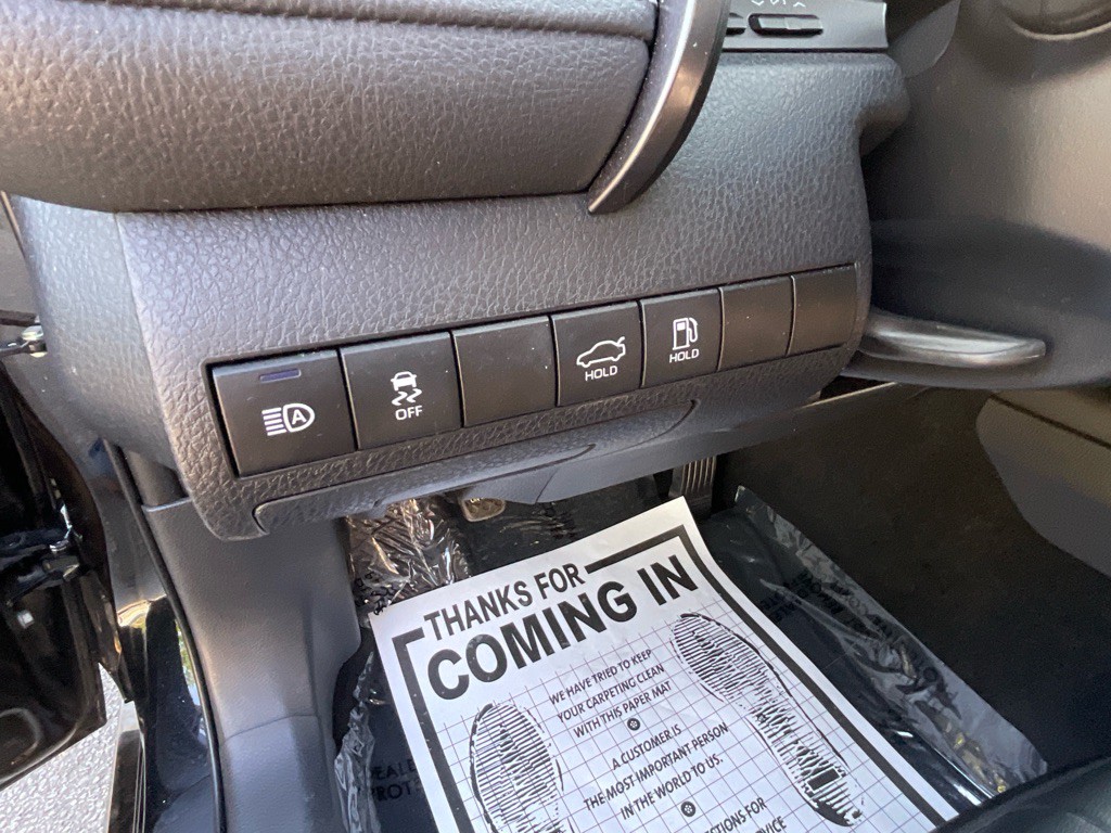 2021 Toyota Camry Image 38
