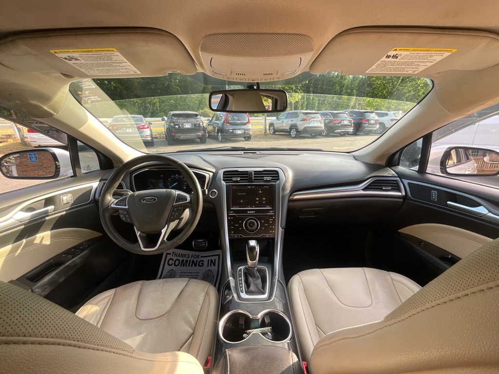 2015 Ford Fusion Image 18