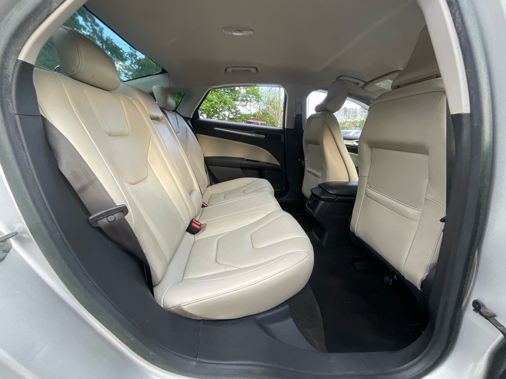 2015 Ford Fusion Image 26