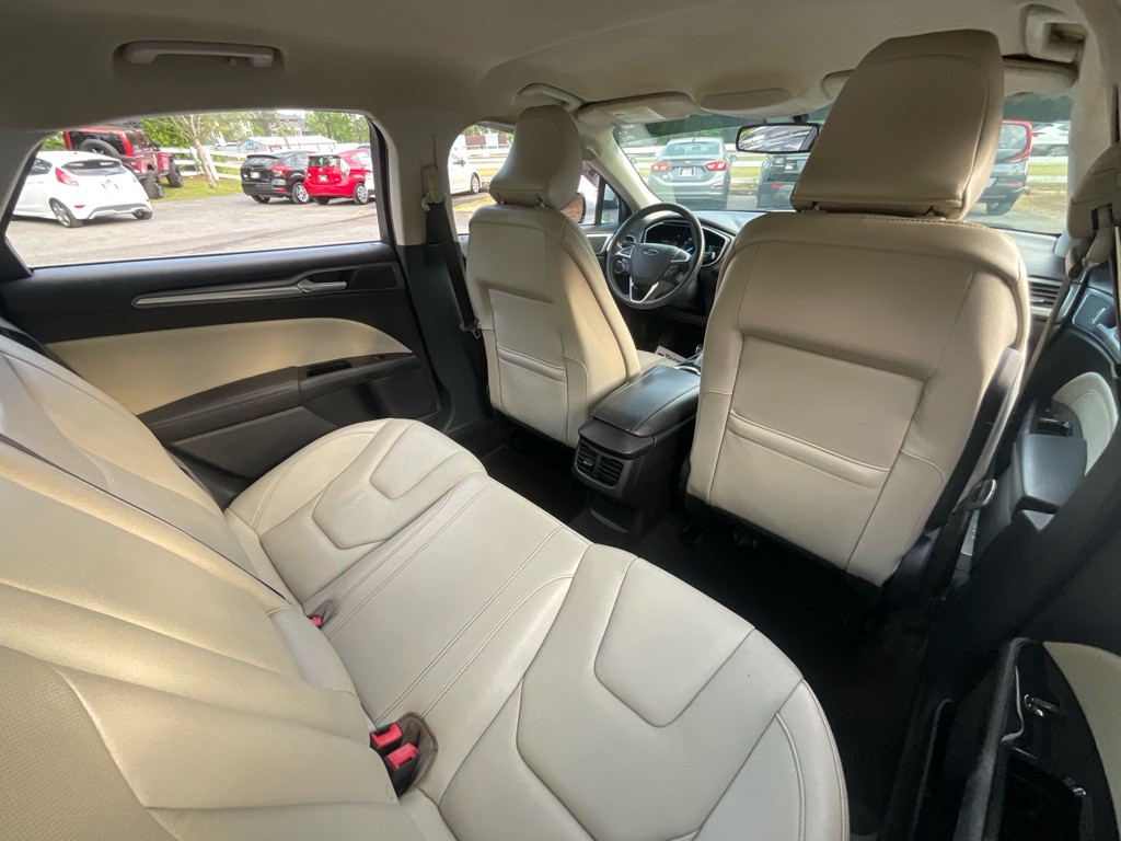2015 Ford Fusion Image 27