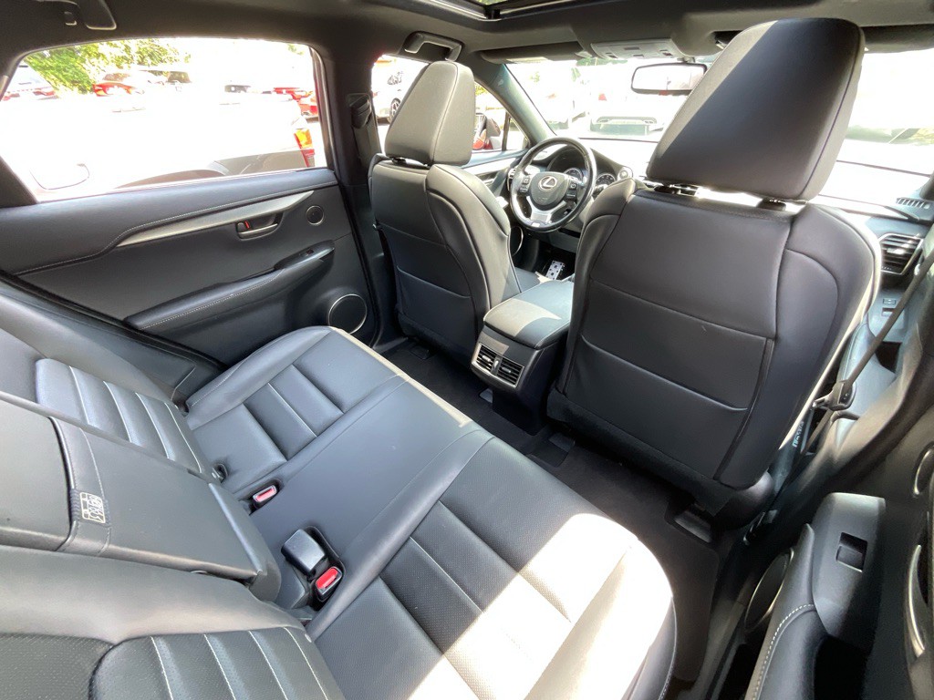 2016 Lexus NX 200t Image 33