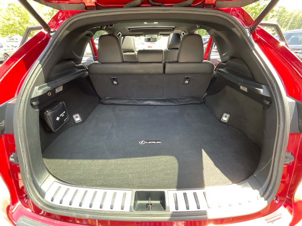 2016 Lexus NX 200t Image 40
