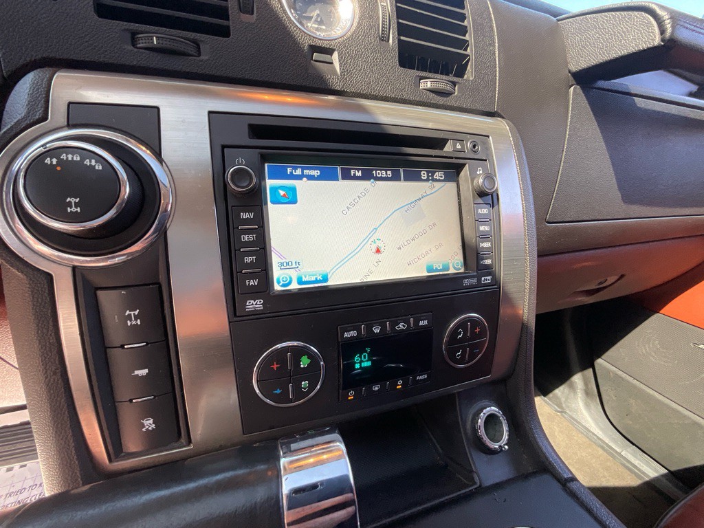 2008 HUMMER H2 Image 18