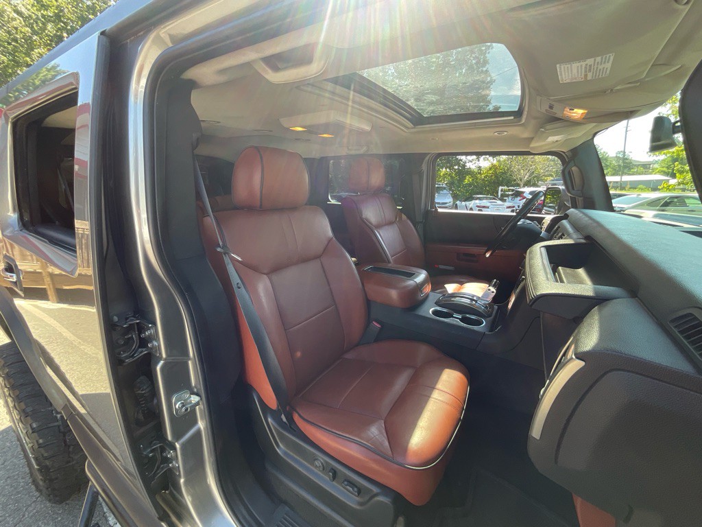 2008 HUMMER H2 Image 24