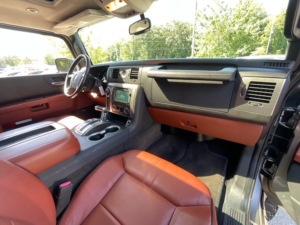 2008 HUMMER H2 Image 25