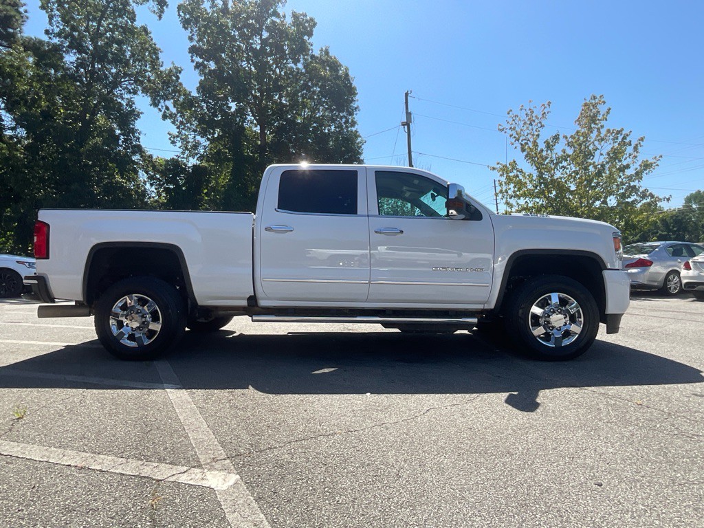 2019 GMC Sierra Image 4