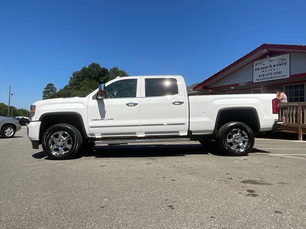 2019 GMC Sierra Image 8