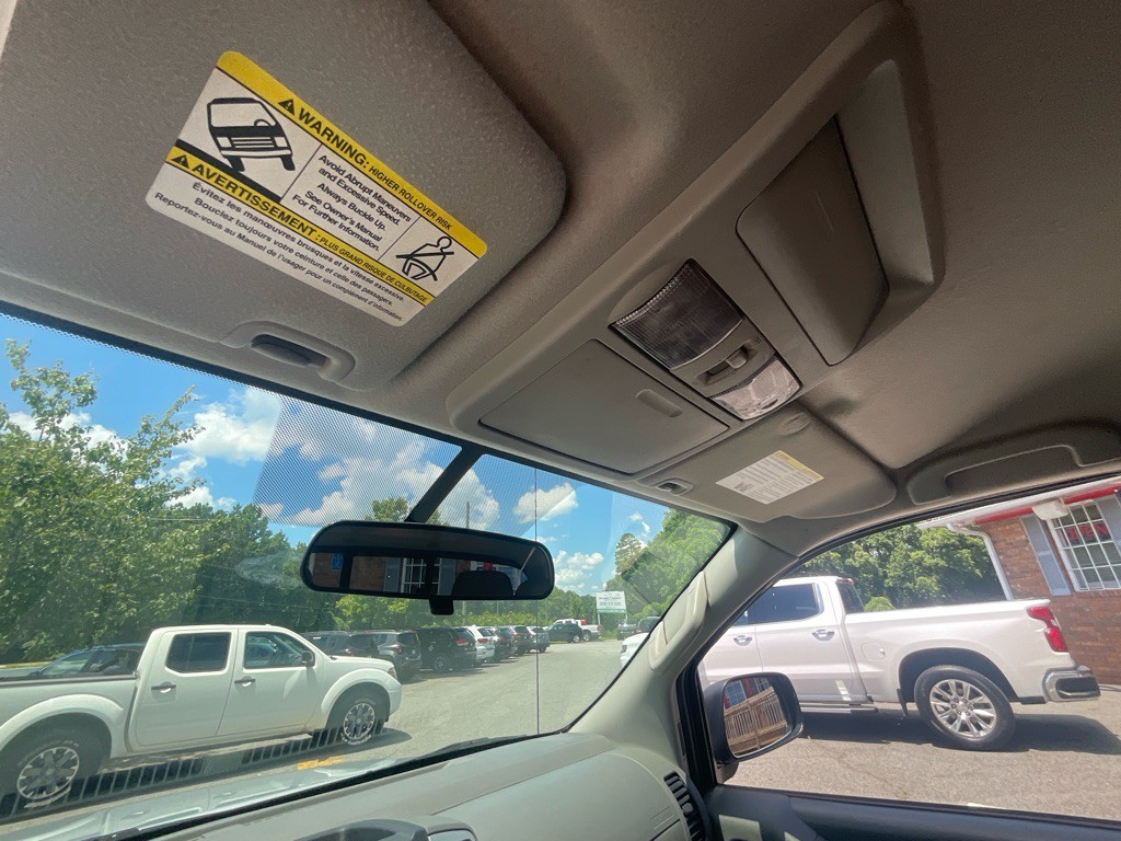 2019 Nissan Frontier Image 19