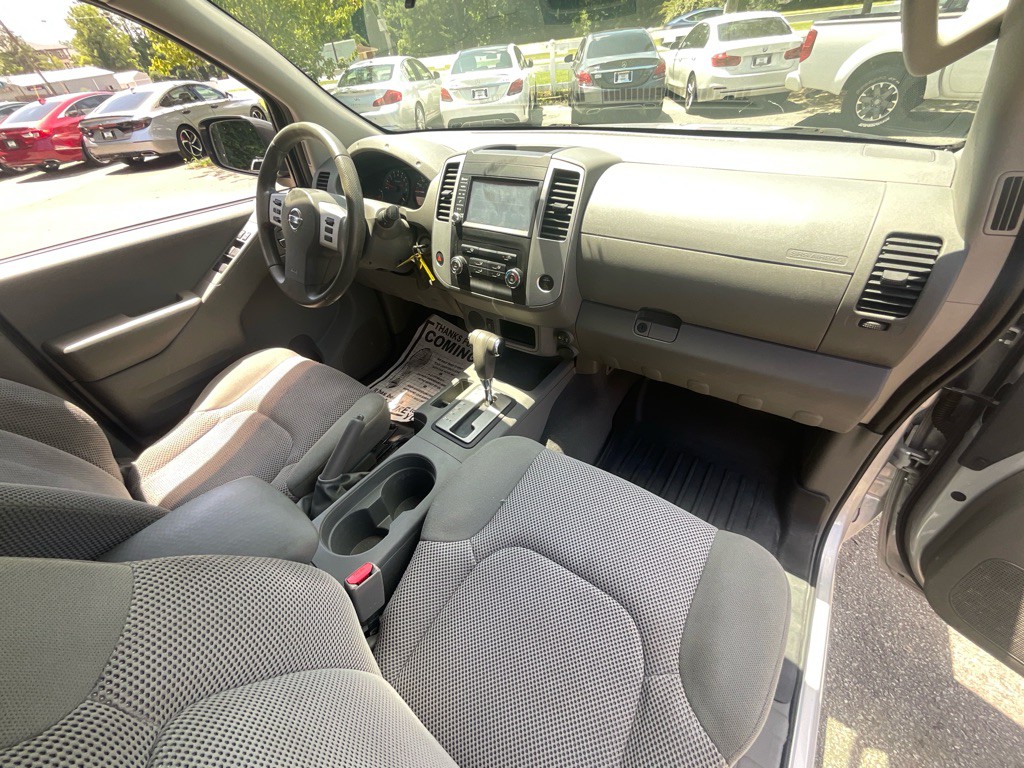 2019 Nissan Frontier Image 22