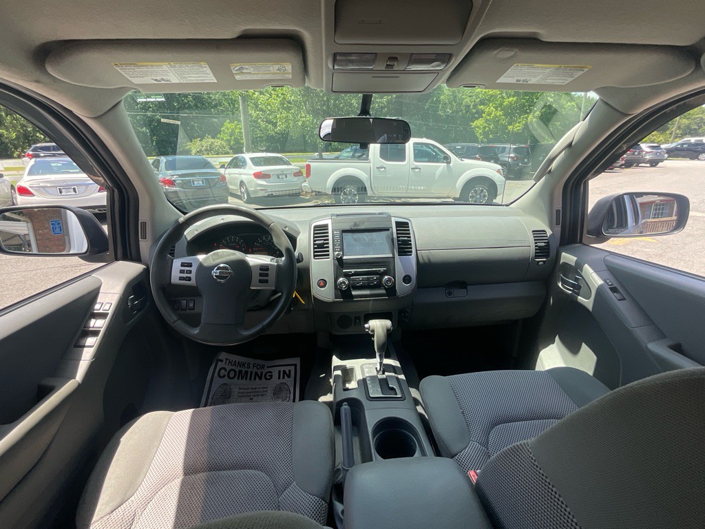 2019 Nissan Frontier Image 24