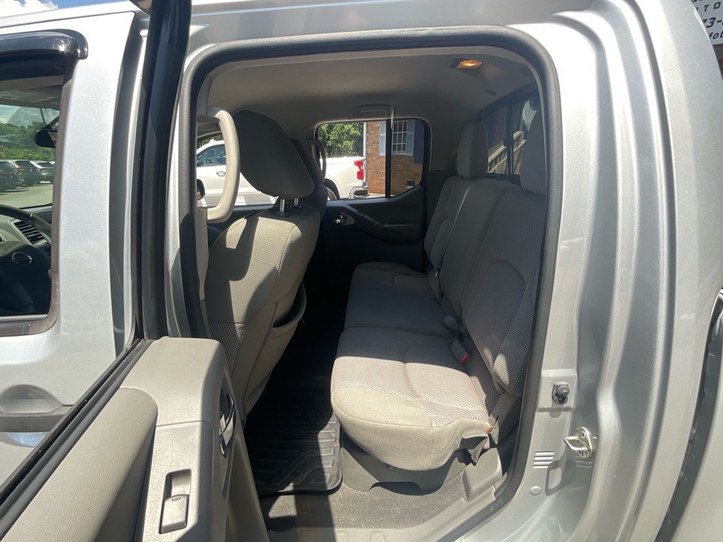 2019 Nissan Frontier Image 25