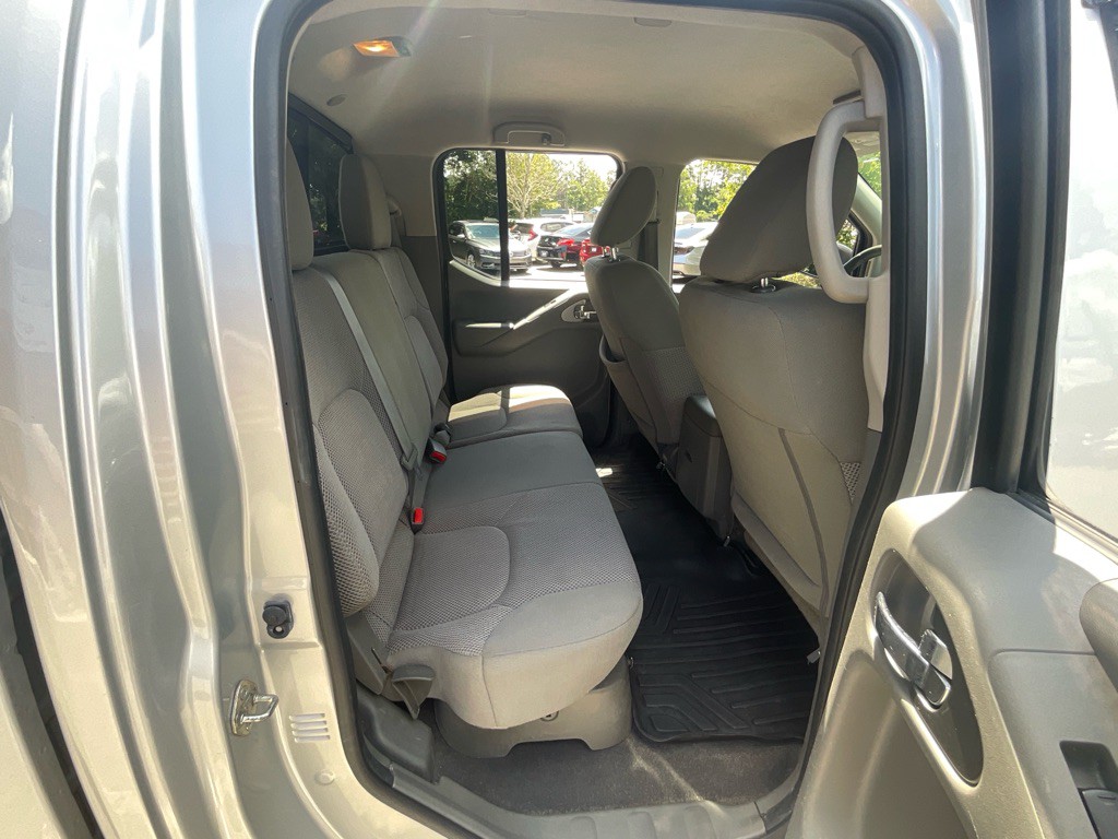 2019 Nissan Frontier Image 28