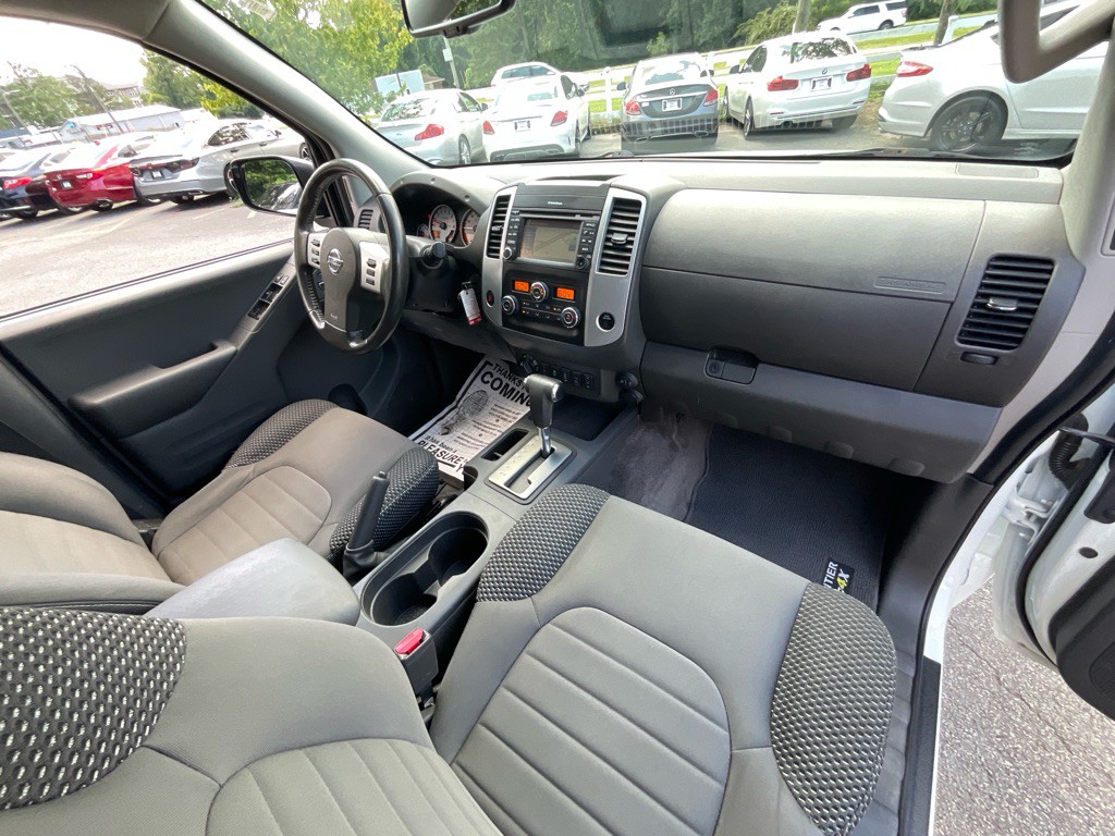 2018 Nissan Frontier Image 25